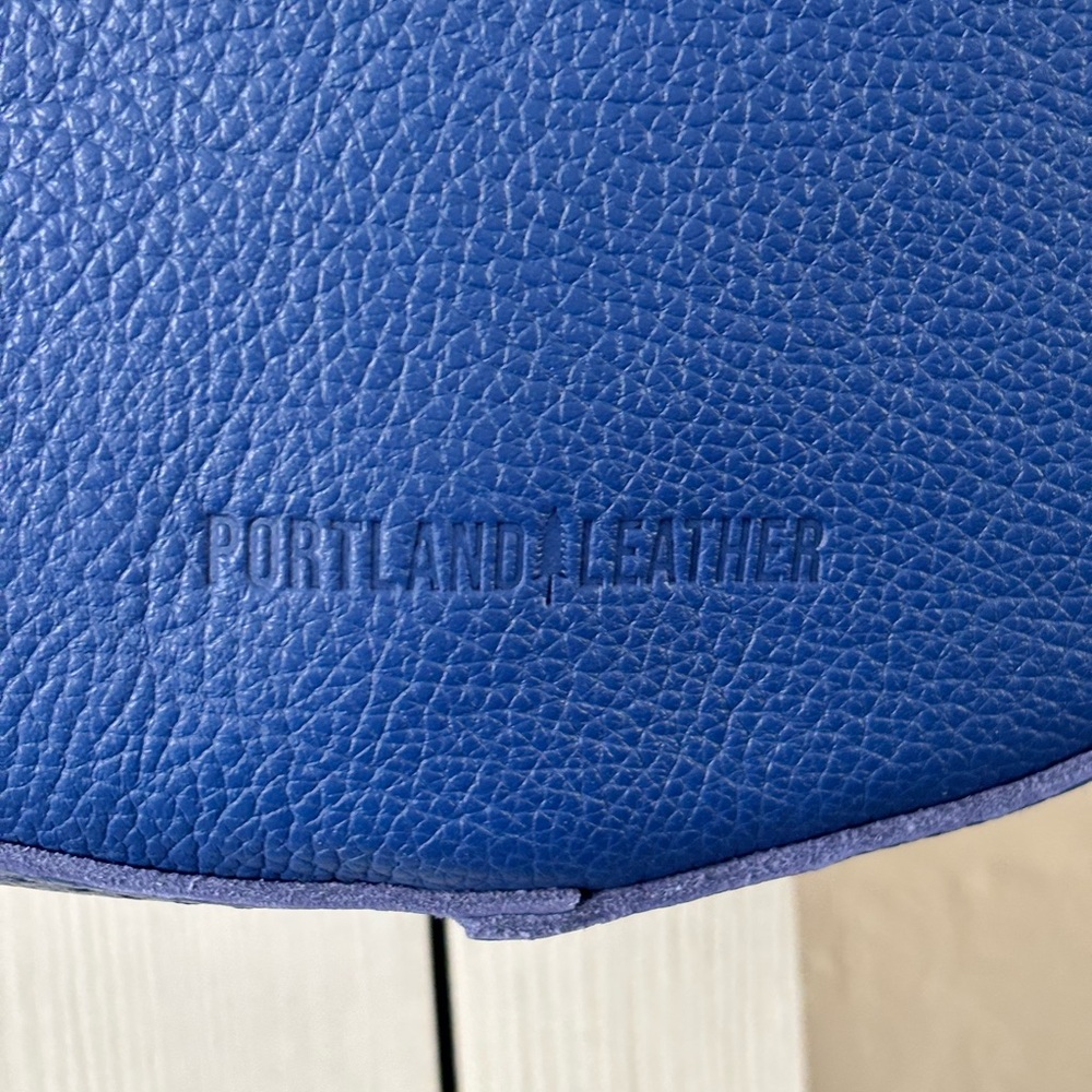 Portland Leather Med. Molino Blue Olivia Leather Shoulder Bag NWT - Picture 5 of 14